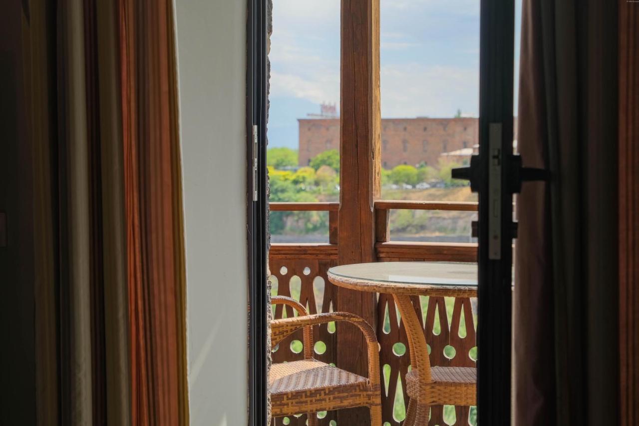 Apricot Hotel Erivan Exterior foto